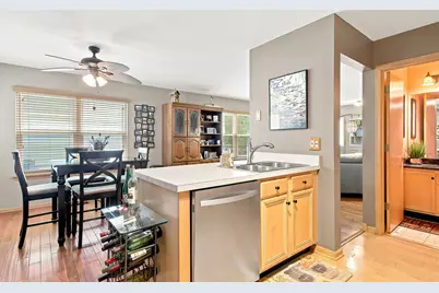783 Manor Road, Crystal Lake, IL 60014 - Photo 6