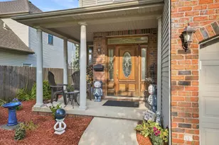 1615 Nicholson St, Crest Hill, IL 60403 - Photo 2