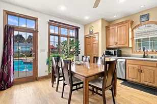 1615 Nicholson St, Crest Hill, IL 60403 - Photo 8