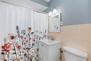 315 E 2nd St, East Dundee, IL 60118 - Photo 10