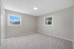 1520 Crestwood Ct, Aurora, IL 60506 - Photo 14