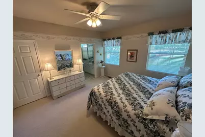 21561 Wolf Lake Court, Crest Hill, IL 60403 - Photo 10