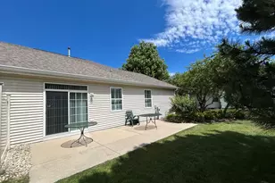 21561 Wolf Lake Ct, Crest Hill, IL 60403 - Photo 20