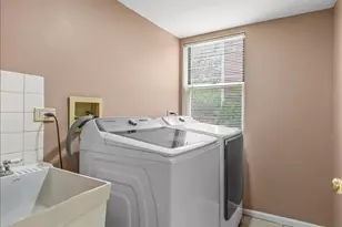 1314 Aspen Ct, Elgin, IL 60120 - Photo 20