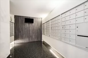 9655 Woods Dr, Skokie, IL 60077 - Photo 24