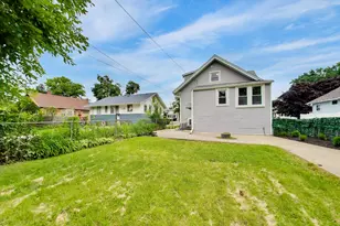 1416 S 17th Ave, Maywood, IL 60153 - Photo 32