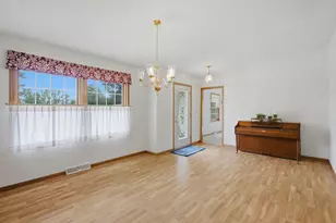 3045 Camp Creek Rd, Sherrard, IL 61281 - Photo 8