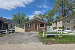 306 Brierhill Dr, Round Lake Park, IL 60073 - Photo 1
