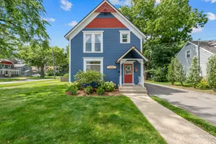 230 Florence St, Crystal Lake, IL 60014 - Photo 1