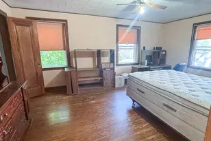 227 W 146th St, Dolton, IL 60419 - Photo 10