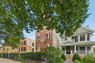 4851 N Paulina St, Chicago, IL 60640 - Photo 2