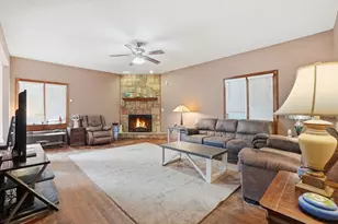 5733 W 97th St, Oak Lawn, IL 60453 - Photo 14