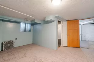 211 E Lincoln St, Bloomington, IL 61701 - Photo 28