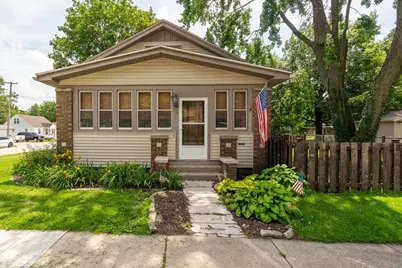 211 E Lincoln Street, Bloomington, IL 61701 - Photo 1