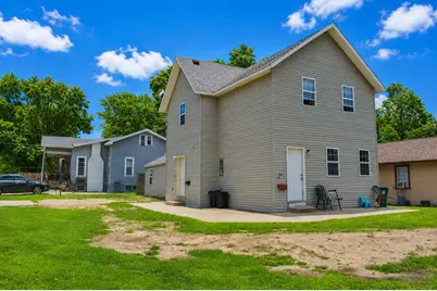 301 4th Avenue, Rock Falls, IL 61071 - Photo 2