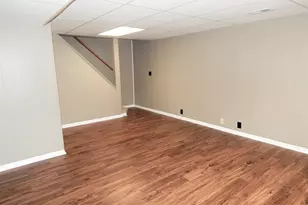214 Redwood Ct, Vernon Hills, IL 60061 - Photo 10