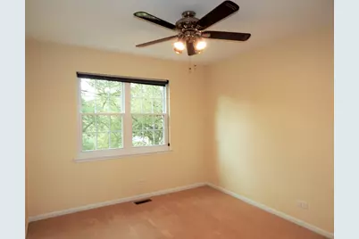 214 Redwood Court, Vernon Hills, IL 60061 - Photo 6
