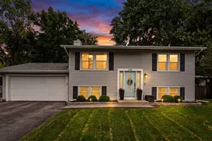 2434 Oakdale Ct, Aurora, IL 60504 - Photo 1