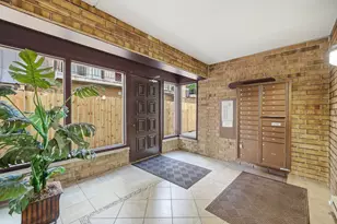 6233 N Niagara Ave, Chicago, IL 60631 - Photo 20