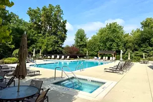 5952 Leeds Rd, Hoffman Estates, IL 60192 - Photo 28