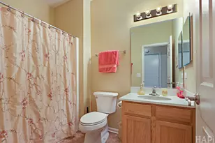 5952 Leeds Rd, Hoffman Estates, IL 60192 - Photo 12