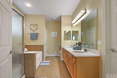 5952 Leeds Road, Hoffman Estates, IL 60192 - Photo 16