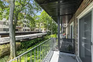 1321 W Birchwood Ave, Chicago, IL 60626 - Photo 14