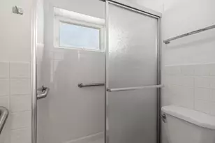 1321 W Birchwood Ave, Chicago, IL 60626 - Photo 10