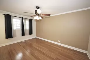 503 Case Ct, Schaumburg, IL 60193 - Photo 10