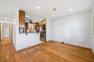 5835 Reba St, Morton Grove, IL 60053 - Photo 12
