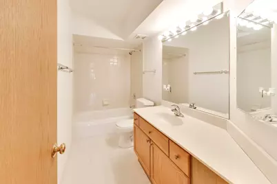 201 N Vail Avenue #409, Arlington Heights, IL 60004 - Photo 16
