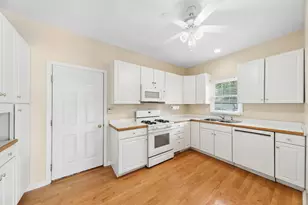 875 W Wilson St, Palatine, IL 60067 - Photo 10
