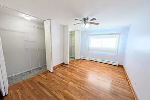 9588 Terrace Pl, Des Plaines, IL 60016 - Photo 10