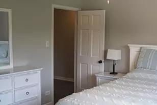 17011 Danielle Ct, Oak Forest, IL 60452 - Photo 10