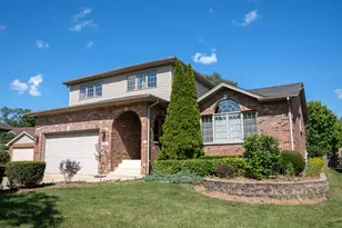17011 Danielle Ct, Oak Forest, IL 60452 - Photo 1