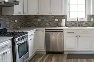 17011 Danielle Ct, Oak Forest, IL 60452 - Photo 8