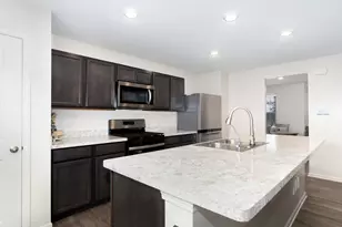 7626 Violet Ln, Joliet, IL 60431 - Photo 8