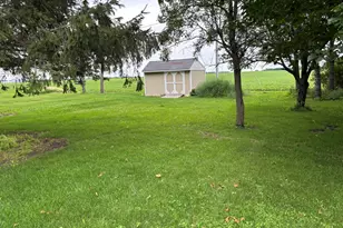 4045 E 475th Rd, Mendota, IL 61342 - Photo 2