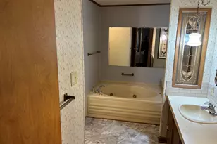 4045 E 475th Rd, Mendota, IL 61342 - Photo 16