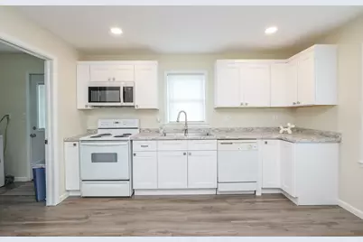 260 N Clinton Avenue, Bradley, IL 60915 - Photo 10