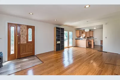 39056 N Poplar Street, Lake Villa, IL 60046 - Photo 2