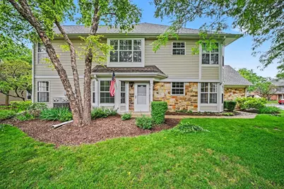 22 Delaware Court, Schaumburg, IL 60193 - Photo 1