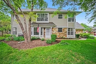22 Delaware Ct, Schaumburg, IL 60193 - Photo 1