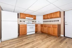 217 Prairie St, Aurora, IL 60506 - Photo 2