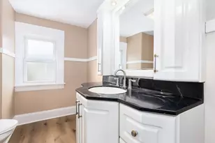 217 Prairie St, Aurora, IL 60506 - Photo 16