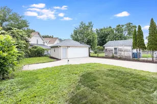 217 Prairie St, Aurora, IL 60506 - Photo 28