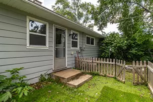 1038 Landon Ave, Winthrop Harbor, IL 60096 - Photo 12