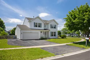 5687 McKenzie Dr, Lake in the Hills, IL 60156 - Photo 2