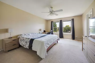5687 McKenzie Drive, Lake in the Hills, IL 60156 - Photo 14