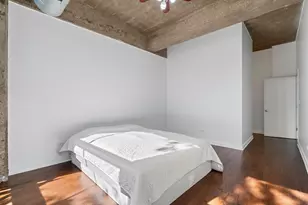1001 W 15th St, Chicago, IL 60608 - Photo 16